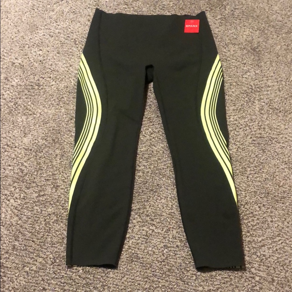 Spanx 7/8 leggings - new with tags